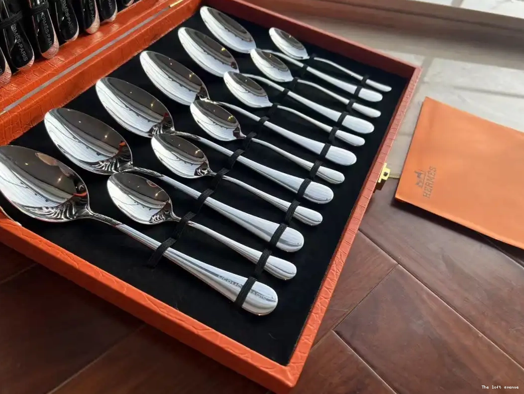 HERMES CUSTOM CUTLERY SET 0515